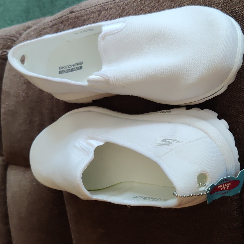 Skechers goga mat slip ons